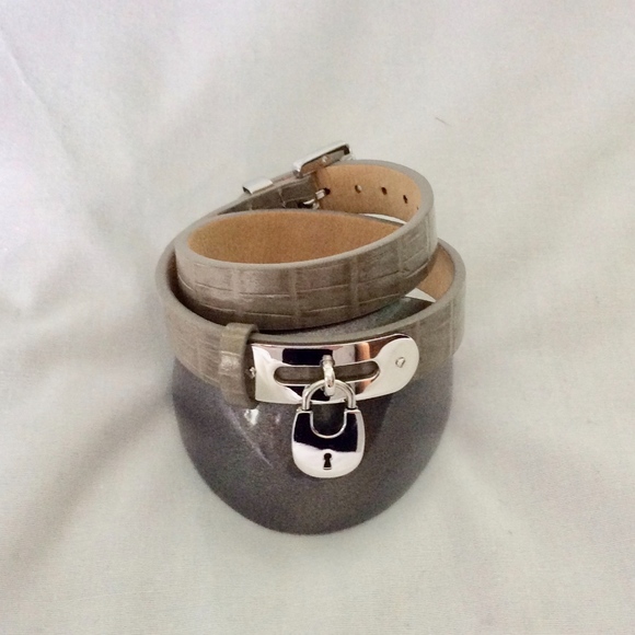 Michael Kors Leather Double Wrap Lock Bracelet Grey NWOT - Picture 1 of 3